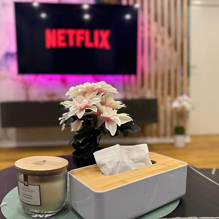 Best Central Apartment - Am Marktplatz - Up To 5 - Next To Frankfurt And Hanau - Coffee And Snacks - Netflix, Prime, Disney Nidderau Exterior foto